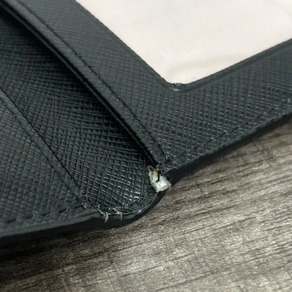 Kate Spade ♠️ Floral Slim Wallet with Storybook lining - Picture 5 of 8